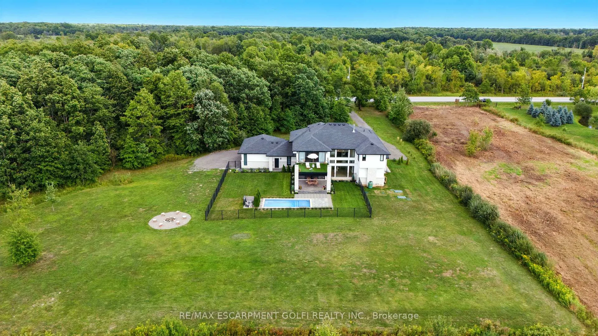 Photo 49 of 13791 Montrose Road, Niagara Falls, Schisler — HOMEH