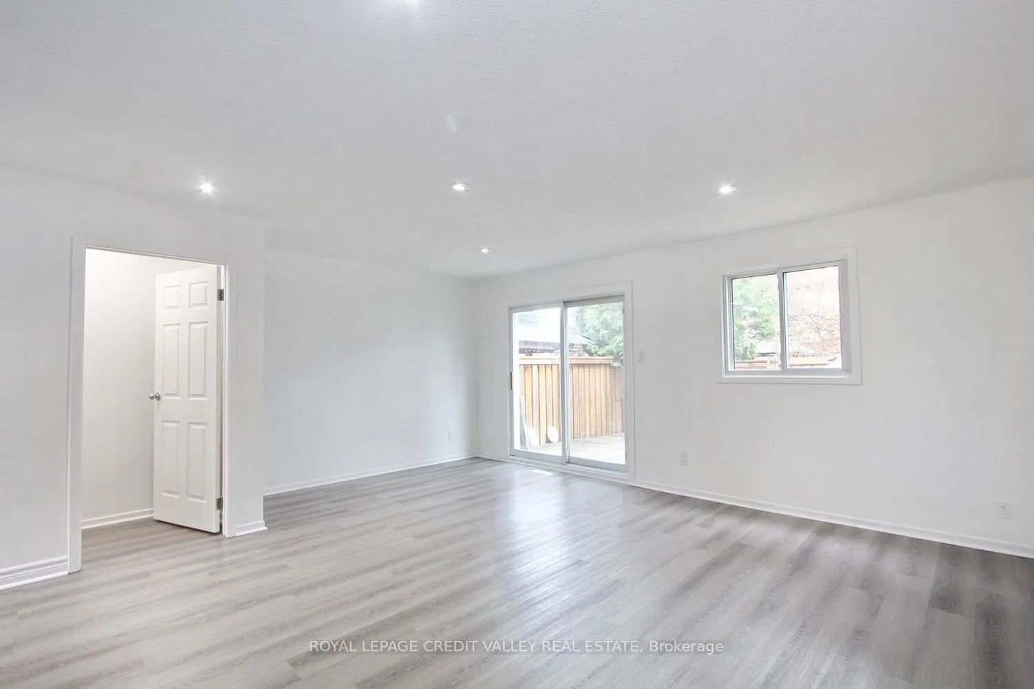 Photo 11 of Unit 27, 57 Hansen Road, Brampton, Madoc — HOMEH
