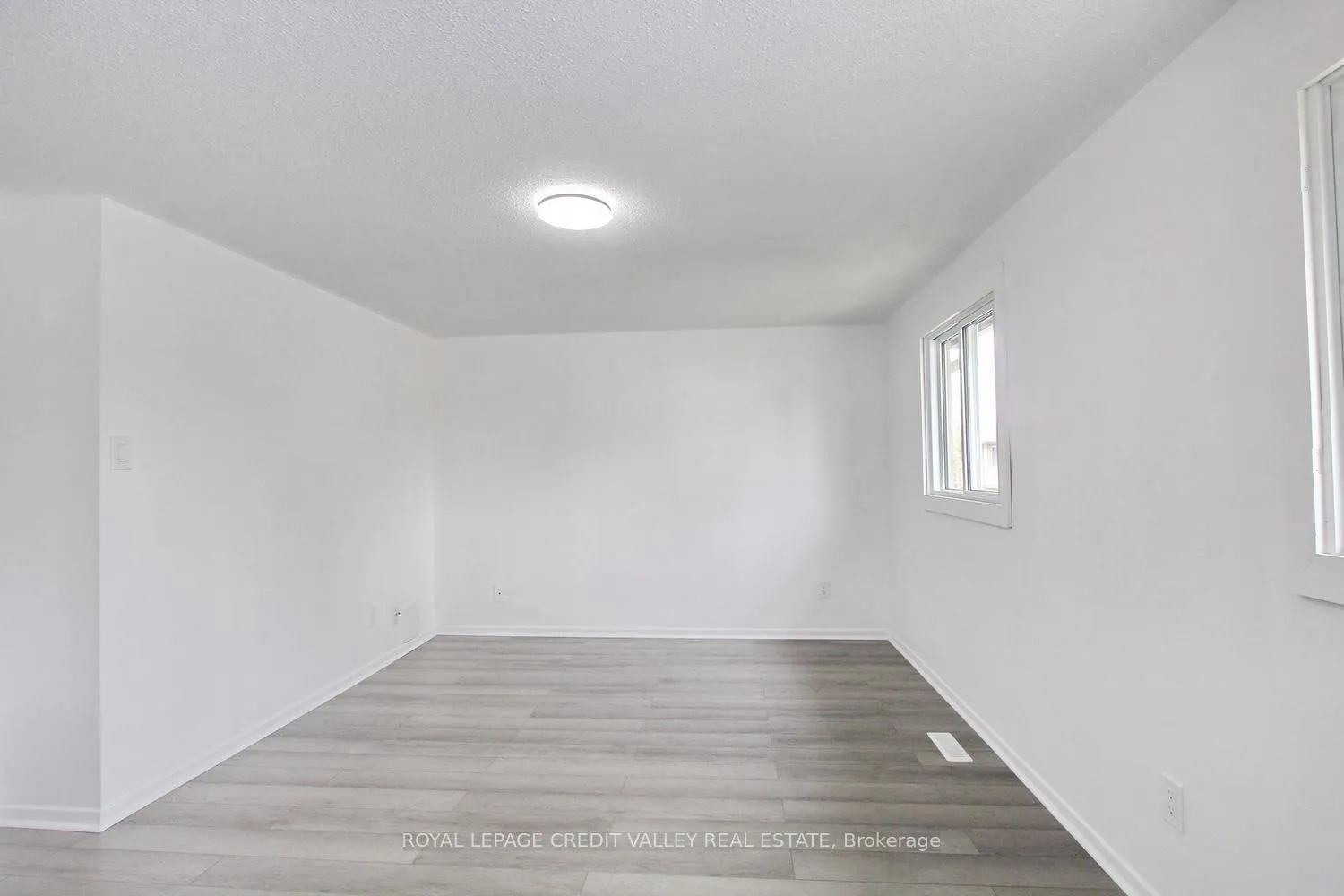 Photo 17 of Unit 27, 57 Hansen Road, Brampton, Madoc — HOMEH