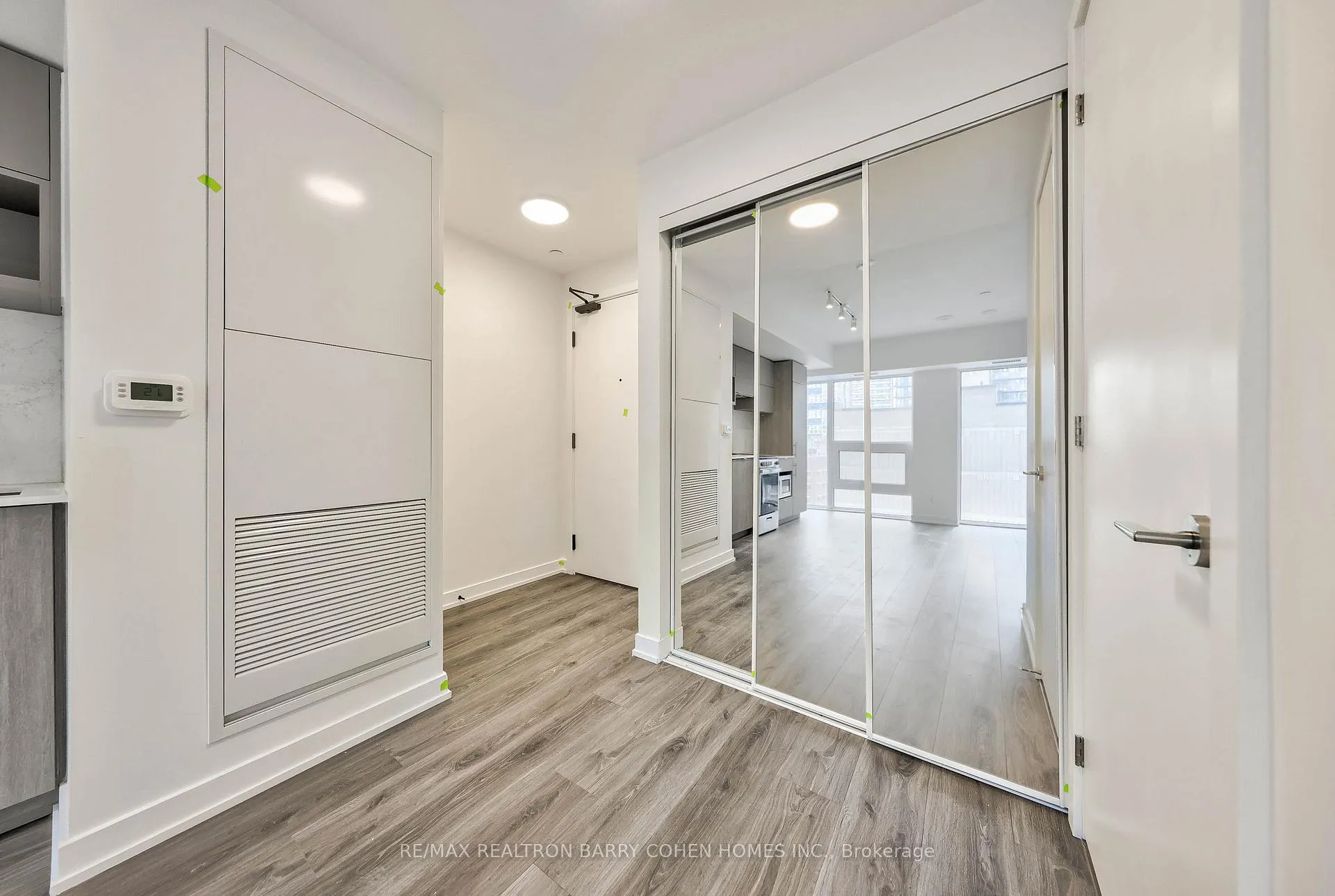 Photo 12 of Unit 1012, 100 Queen Street E, Toronto, Church-Yonge Corridor — HOMEH