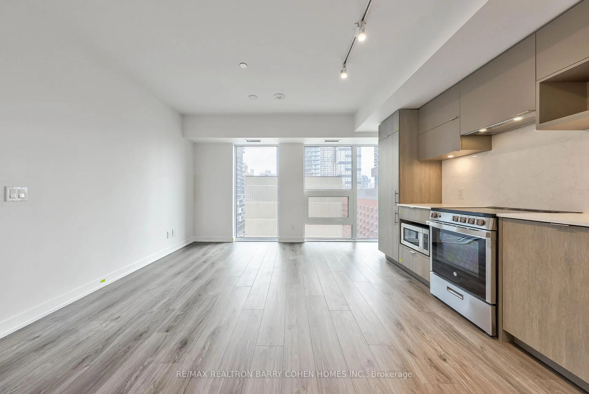 Photo 17 of Unit 1012, 100 Queen Street E, Toronto, Church-Yonge Corridor — HOMEH