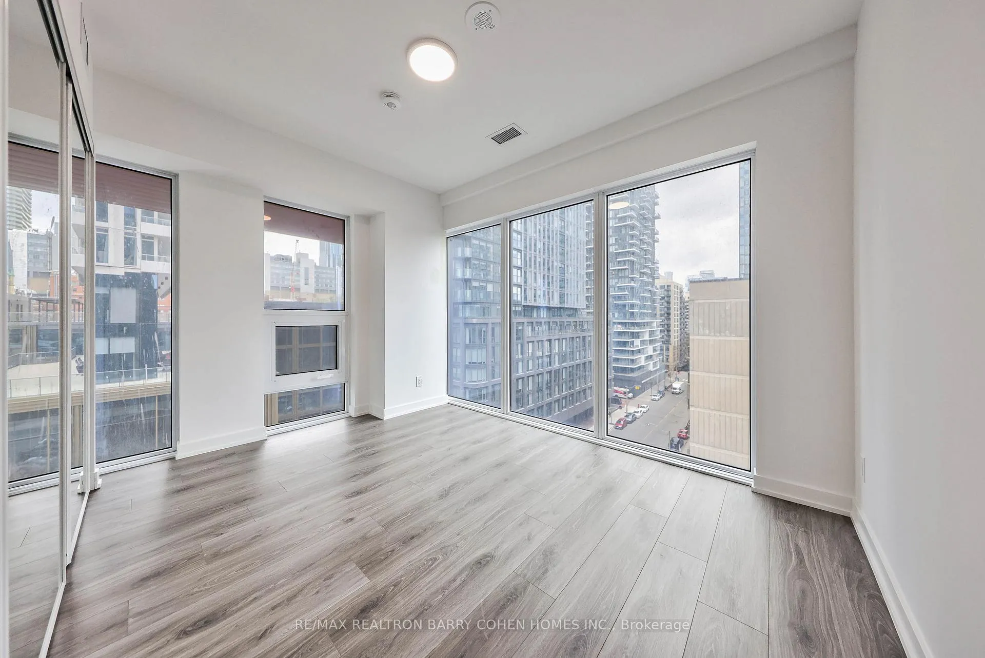 Photo 22 of Unit 1012, 100 Queen Street E, Toronto, Church-Yonge Corridor — HOMEH