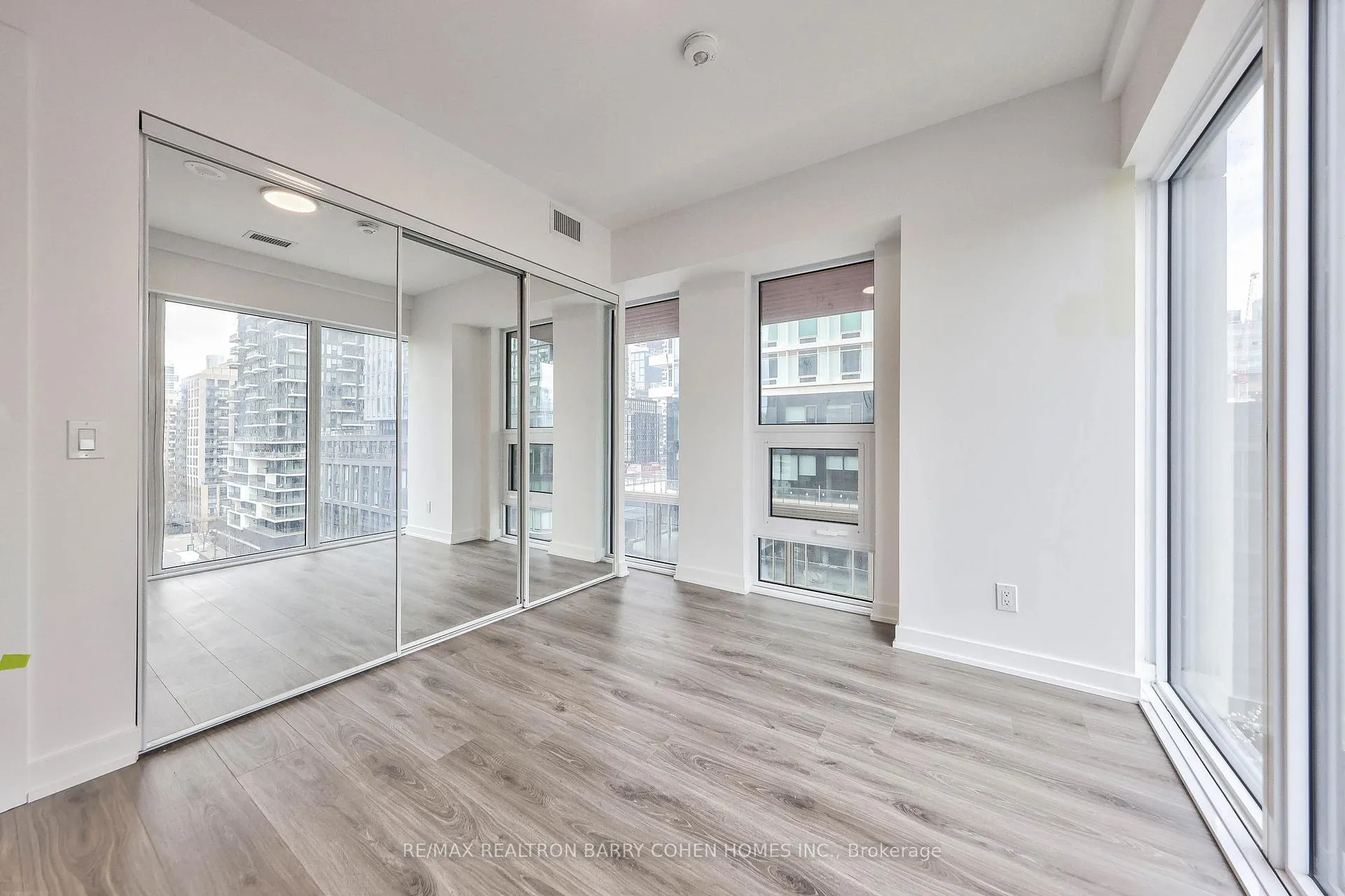 Photo 23 of Unit 1012, 100 Queen Street E, Toronto, Church-Yonge Corridor — HOMEH