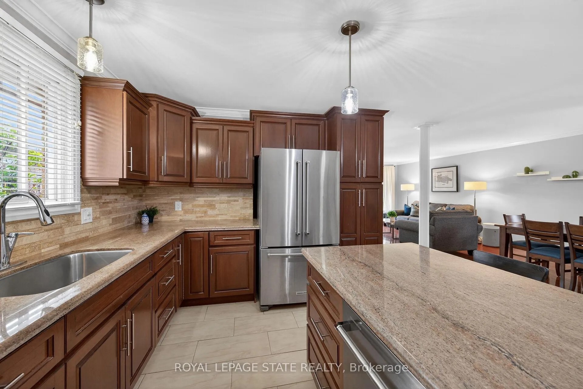 Photo 16 of 135 Independence Drive, Hamilton, Templemead — HOMEH