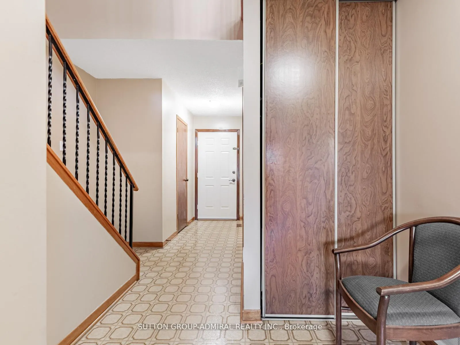 Photo 4 of 80 Bob O'Link Avenue, Vaughan, Glen Shields — HOMEH