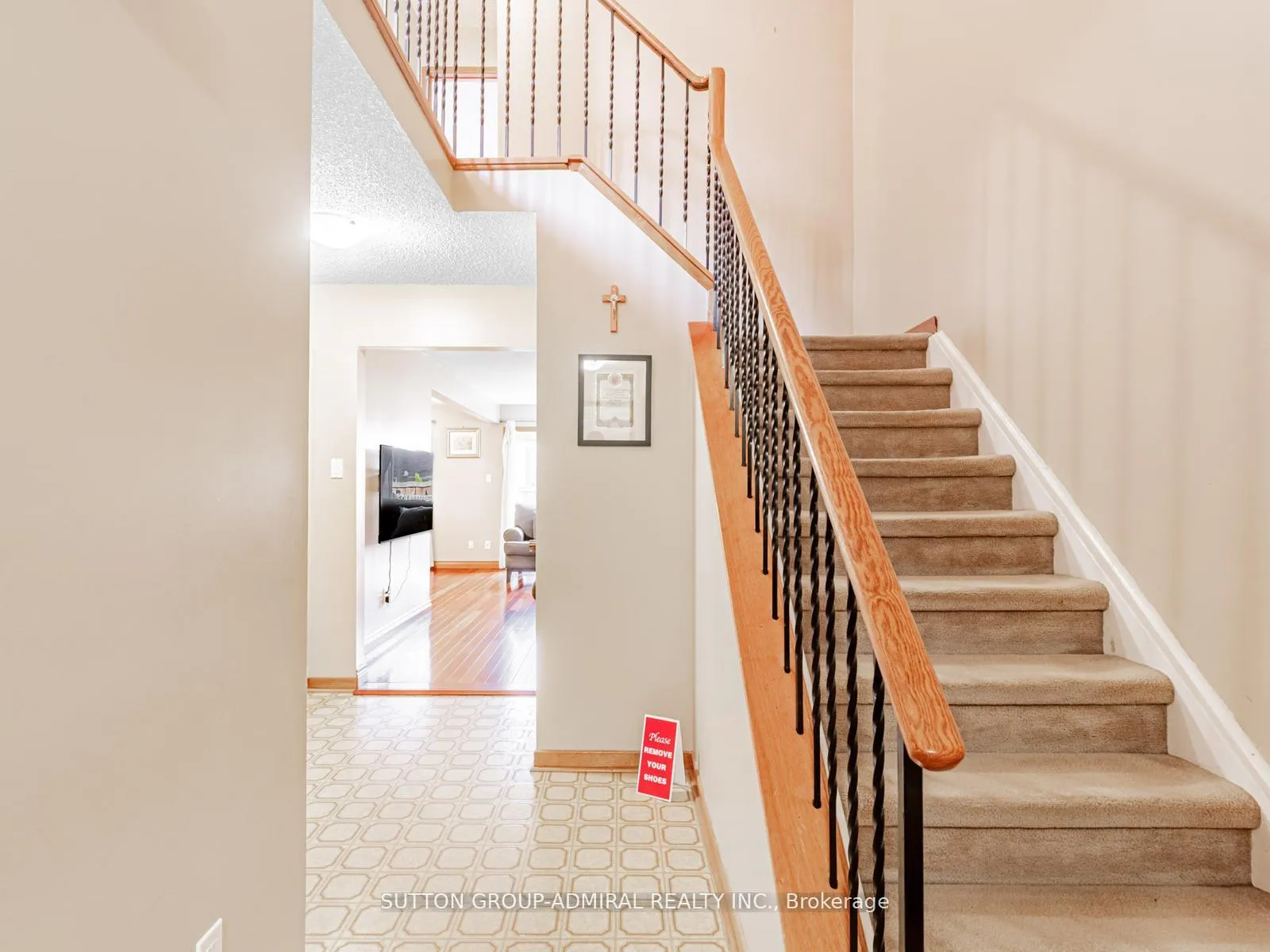 Photo 6 of 80 Bob O'Link Avenue, Vaughan, Glen Shields — HOMEH