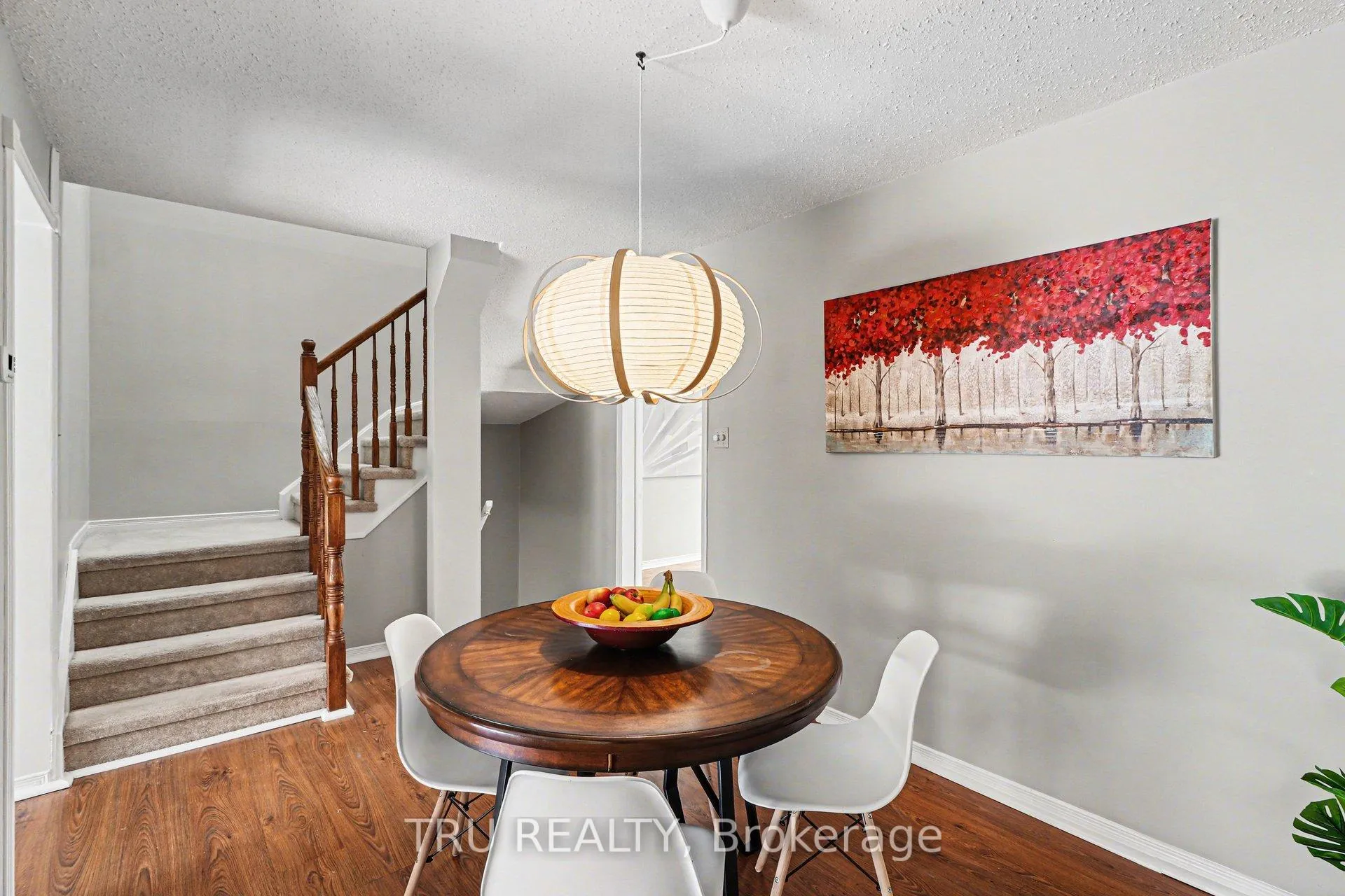 Photo 8 of 1120 Chimney Hill Way, Ottawa, Beacon Hill South — HOMEH
