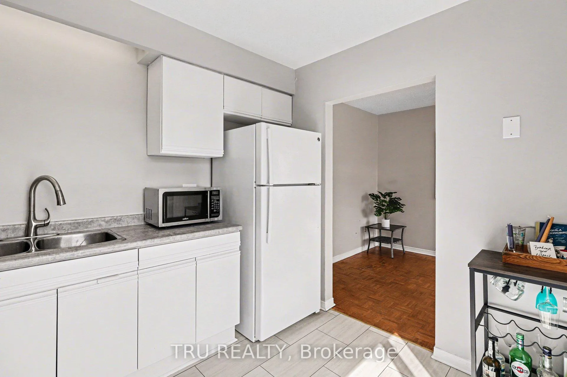 Photo 11 of 1120 Chimney Hill Way, Ottawa, Beacon Hill South — HOMEH