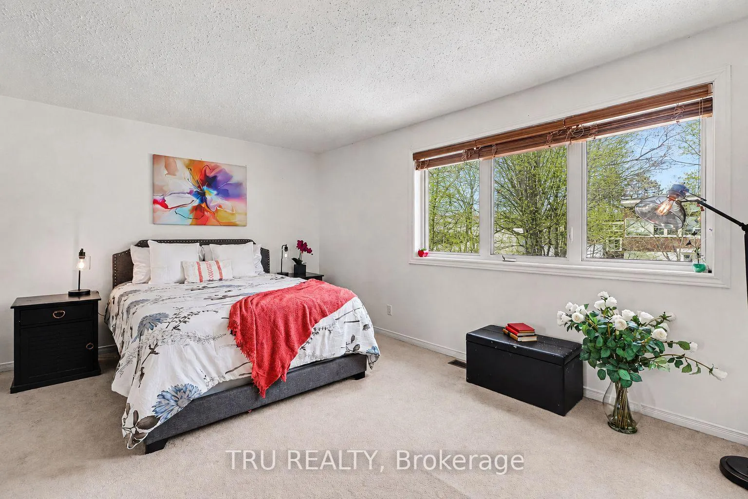 Photo 13 of 1120 Chimney Hill Way, Ottawa, Beacon Hill South — HOMEH