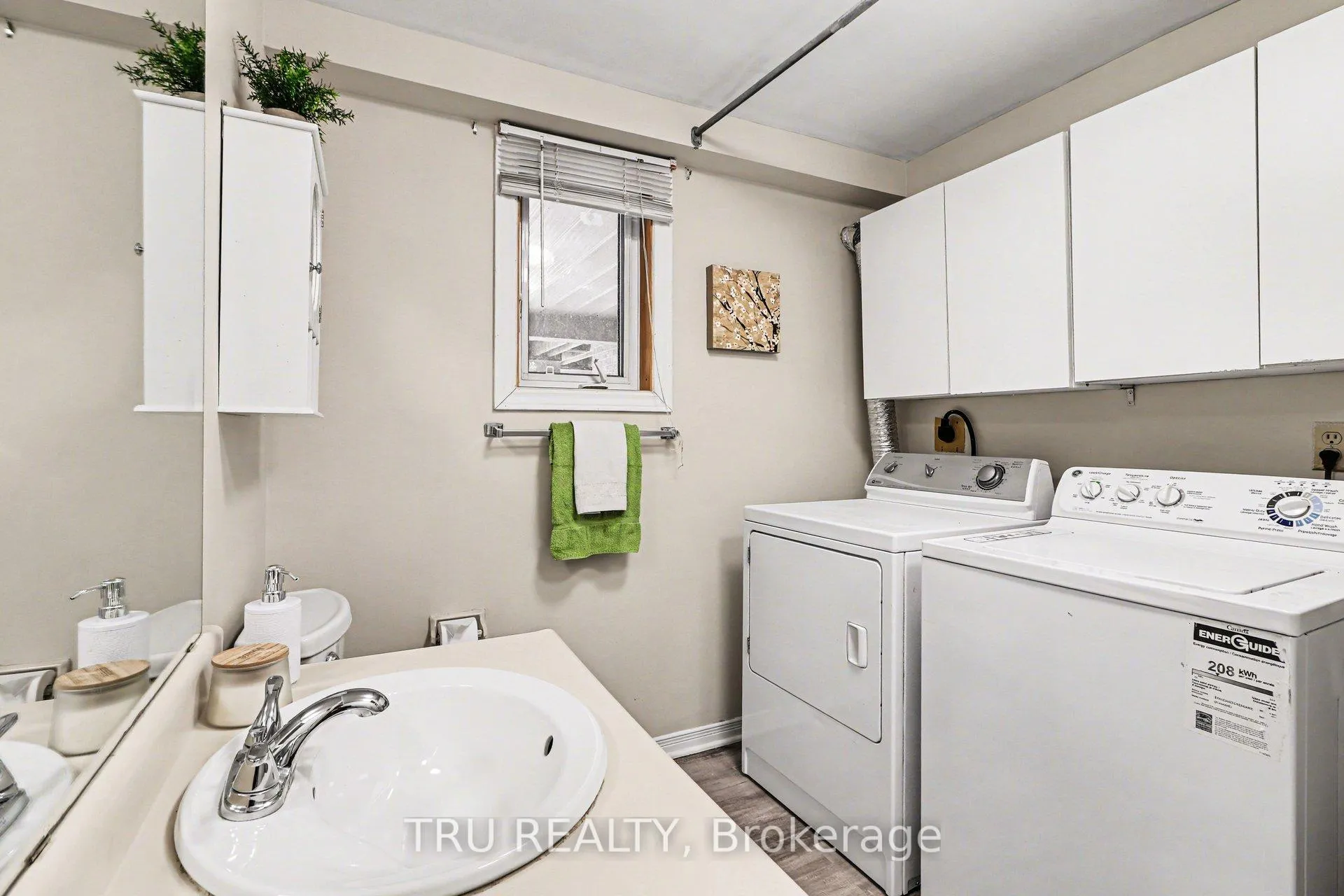 Photo 18 of 1120 Chimney Hill Way, Ottawa, Beacon Hill South — HOMEH