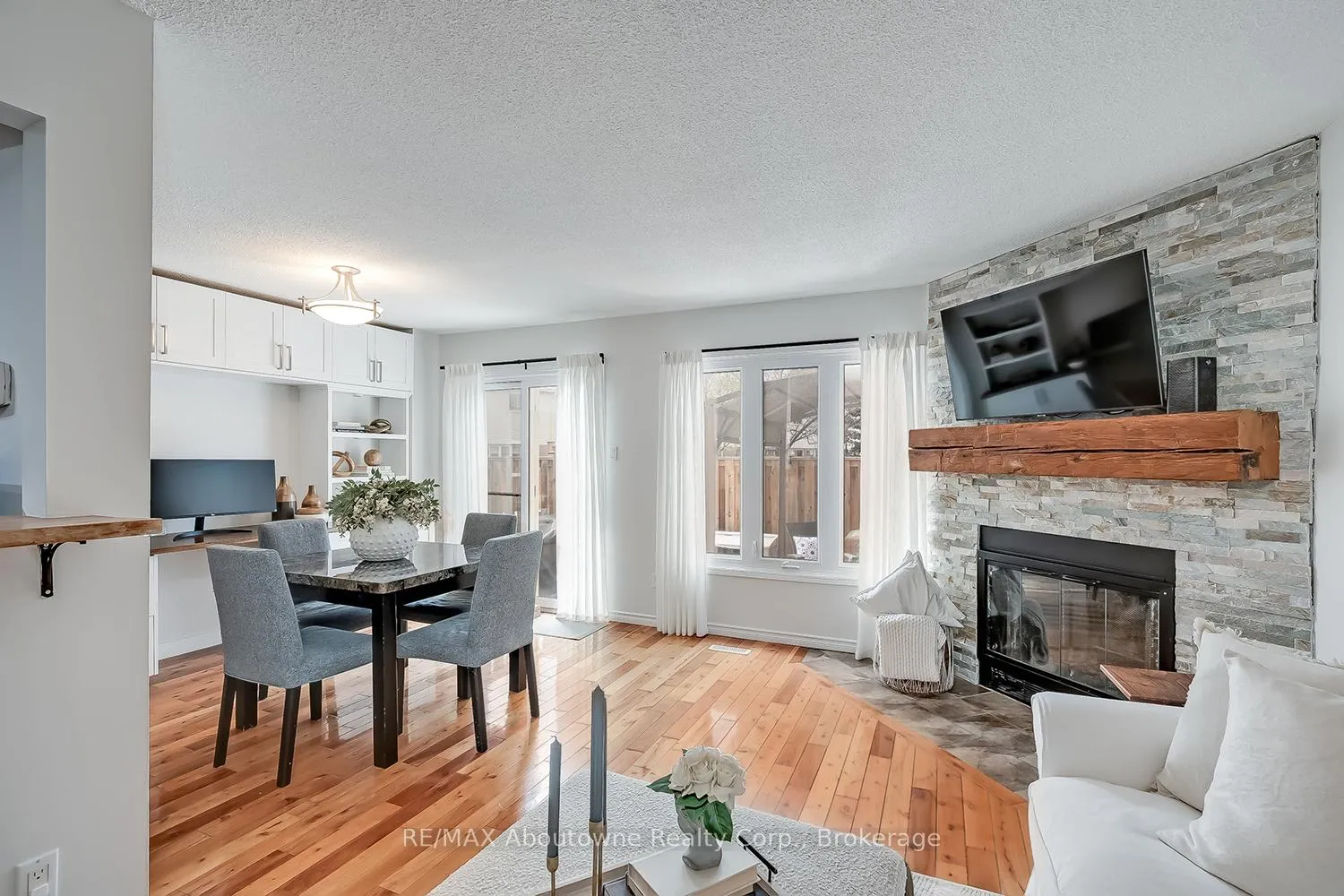 Photo 13 of Unit 41, 2470 Headon Forest Drive, Burlington, Headon — HOMEH