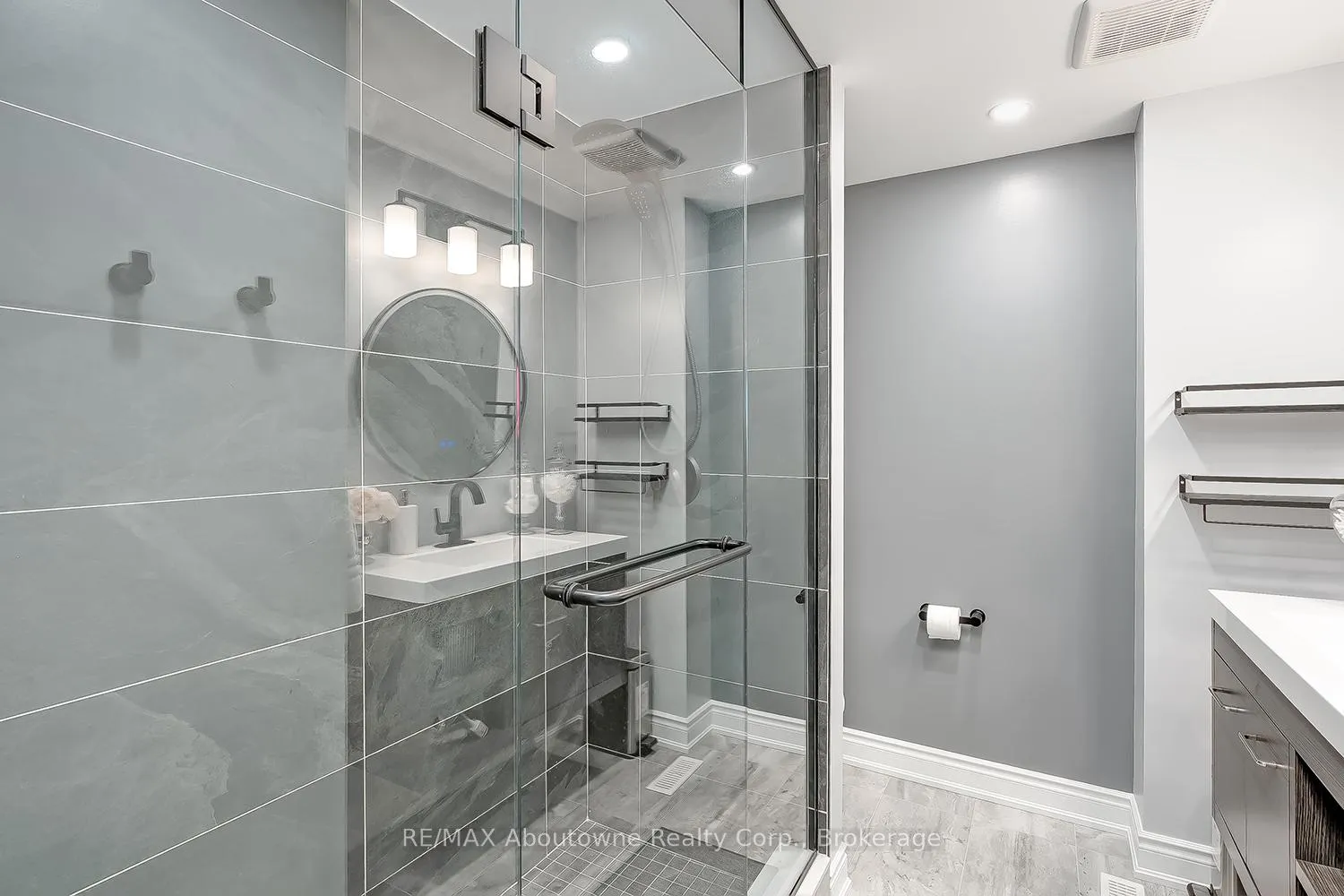 Photo 23 of Unit 41, 2470 Headon Forest Drive, Burlington, Headon — HOMEH