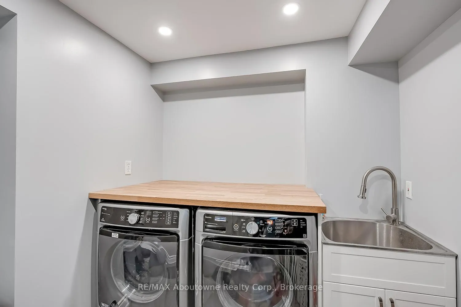 Photo 30 of Unit 41, 2470 Headon Forest Drive, Burlington, Headon — HOMEH