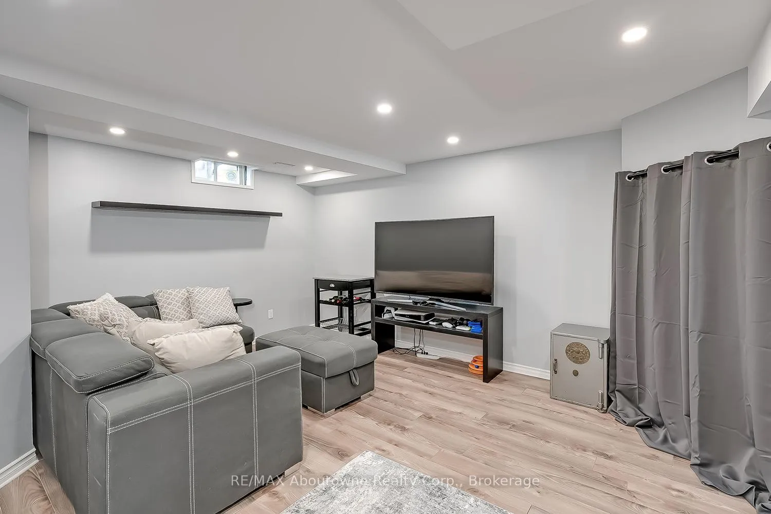 Photo 31 of Unit 41, 2470 Headon Forest Drive, Burlington, Headon — HOMEH