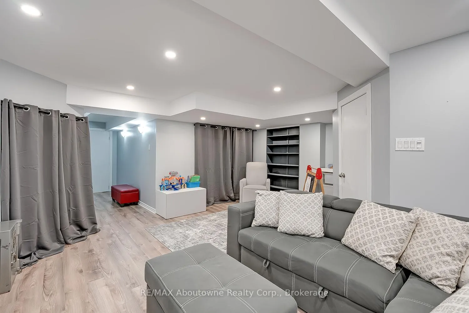 Photo 34 of Unit 41, 2470 Headon Forest Drive, Burlington, Headon — HOMEH