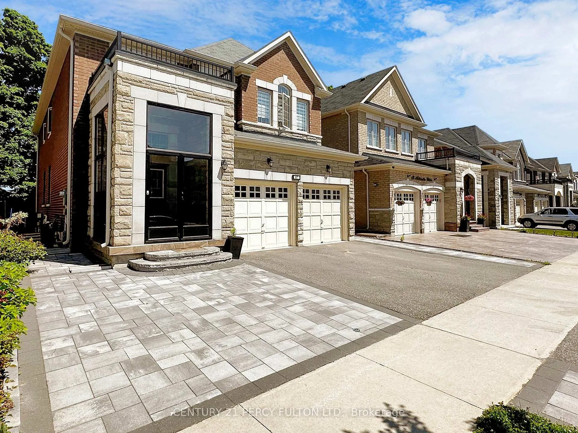 Photo 2 of 47 Mohandas Drive, Markham, Cedarwood — HOMEH