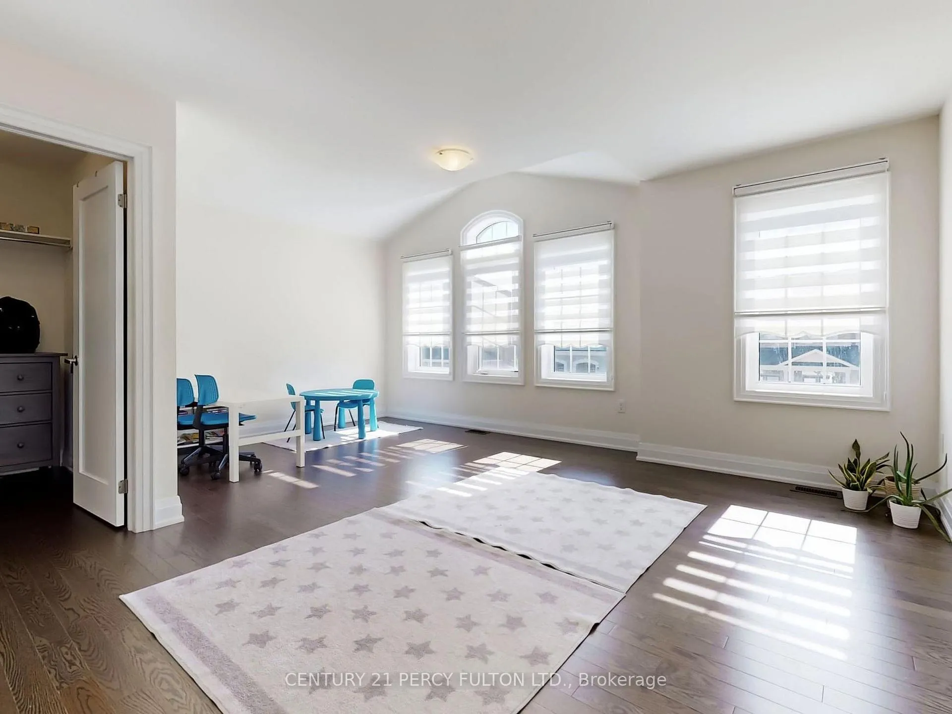 Photo 24 of 47 Mohandas Drive, Markham, Cedarwood — HOMEH