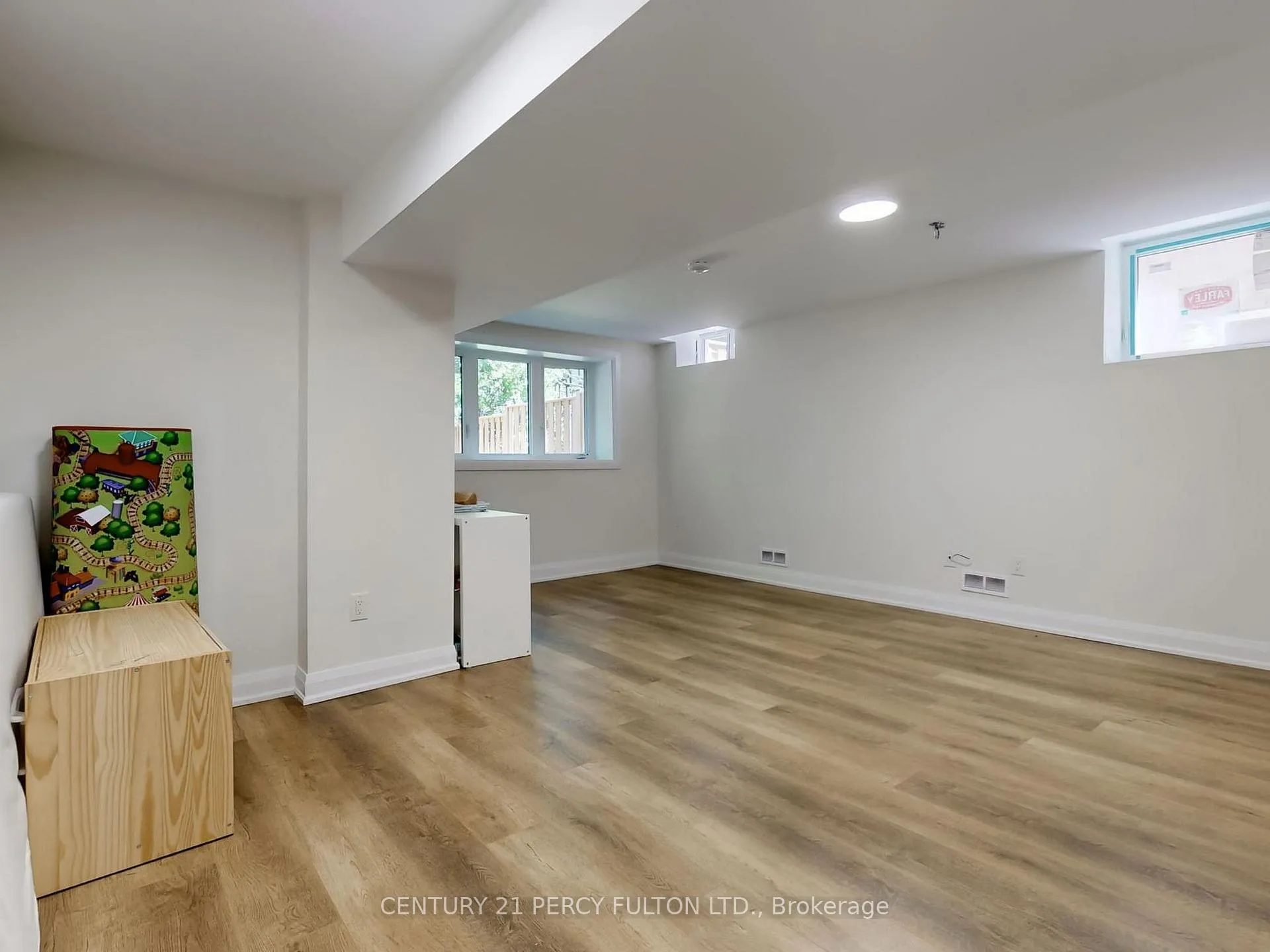 Photo 34 of 47 Mohandas Drive, Markham, Cedarwood — HOMEH