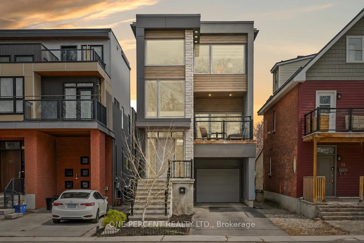 Front of 91 Hamilton Avenue N