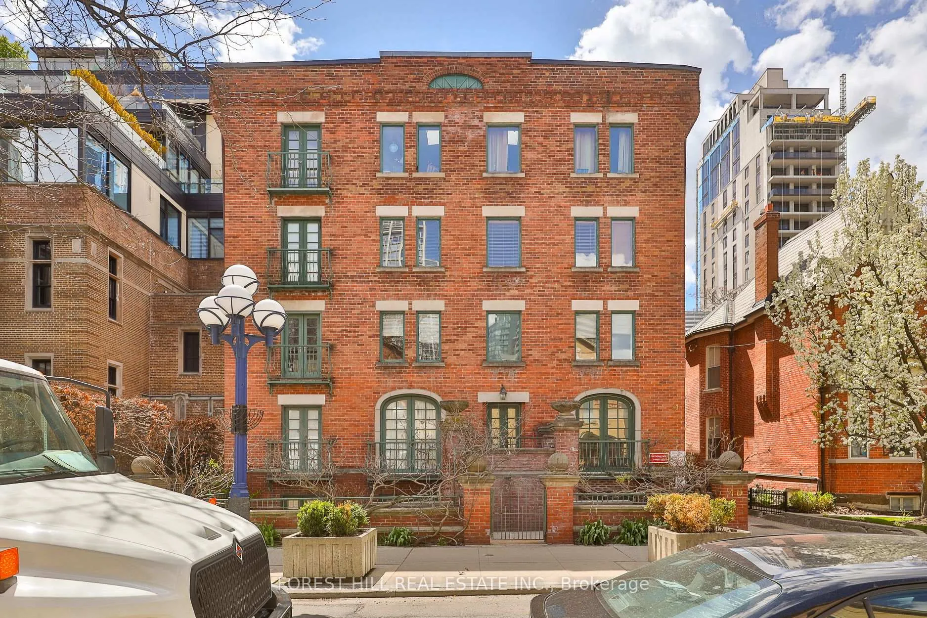 Front of Unit PH 11, 40 Hazelton Avenue