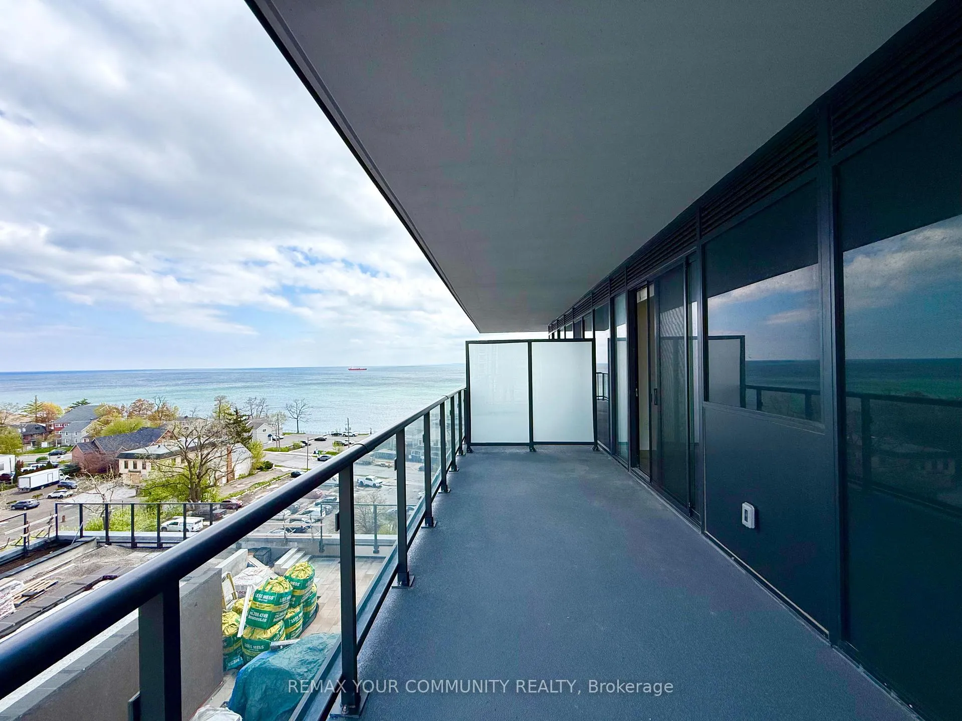 Photo 16 of Unit 703, 2075 Lakeshore Road, Burlington, Brant — HOMEH