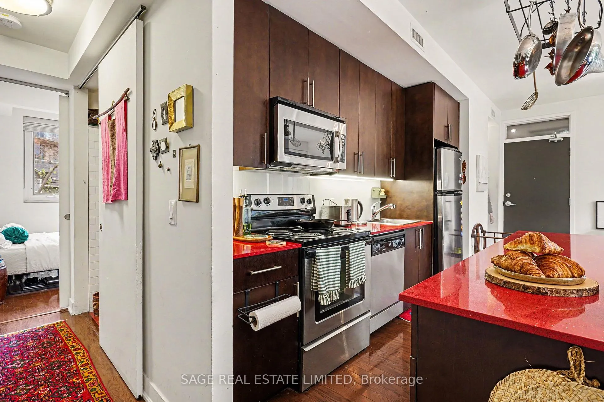 Photo 4 of Unit 201, 25 Ritchie Avenue, Toronto, Roncesvalles — HOMEH