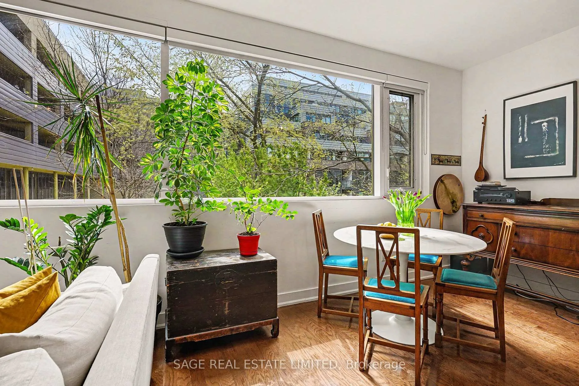 Photo 6 of Unit 201, 25 Ritchie Avenue, Toronto, Roncesvalles — HOMEH