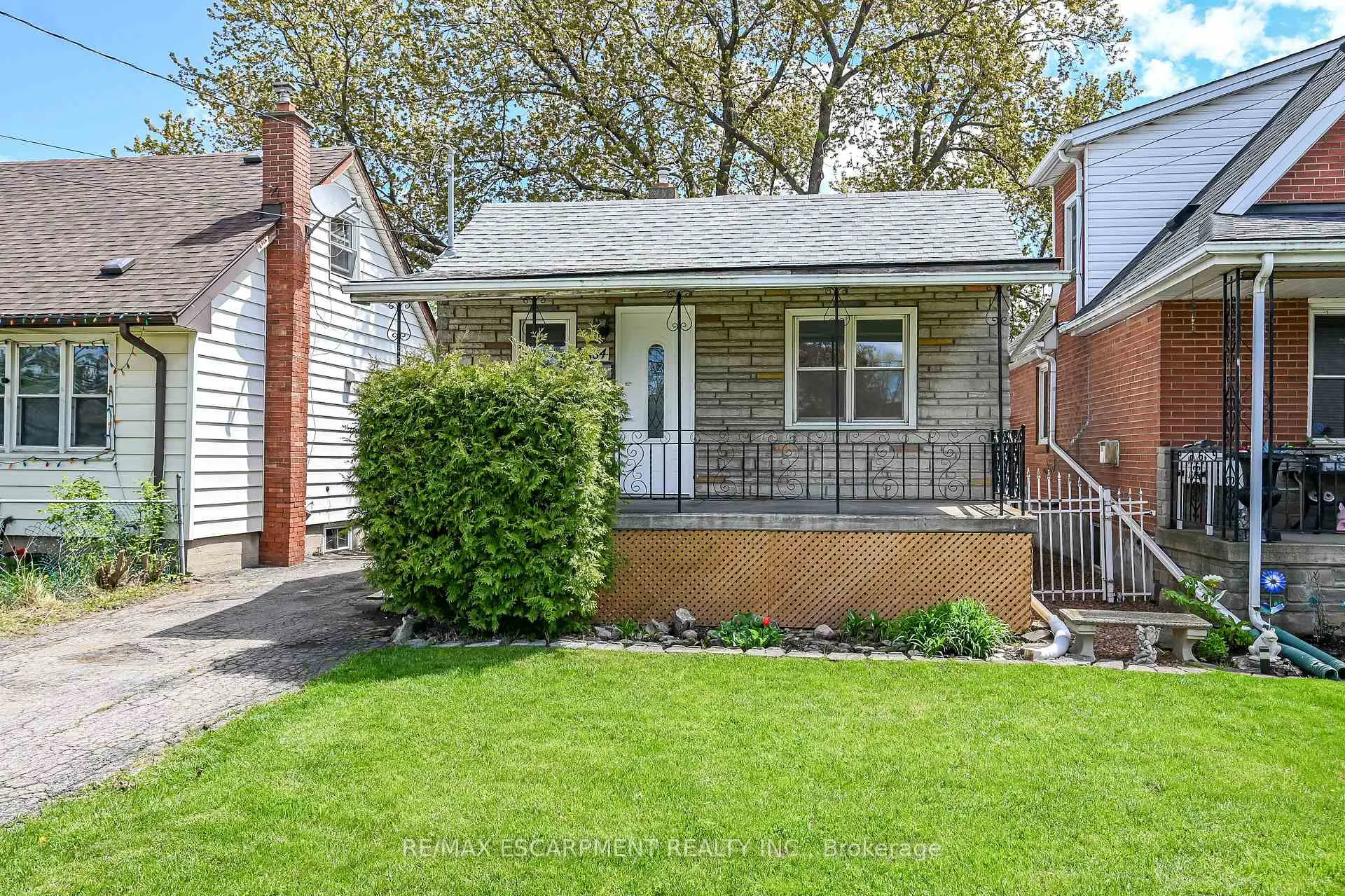 Photo 1 of 584 Waterloo Street, Hamilton, Parkview — HOMEH