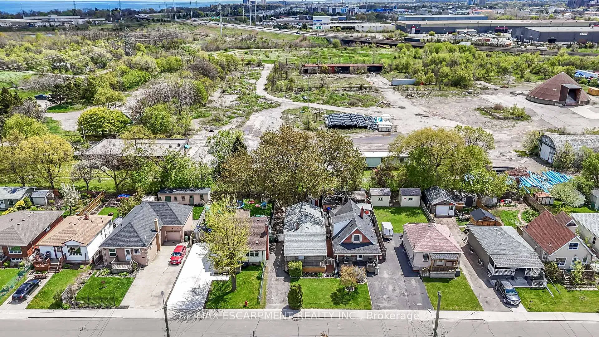Photo 43 of 584 Waterloo Street, Hamilton, Parkview — HOMEH