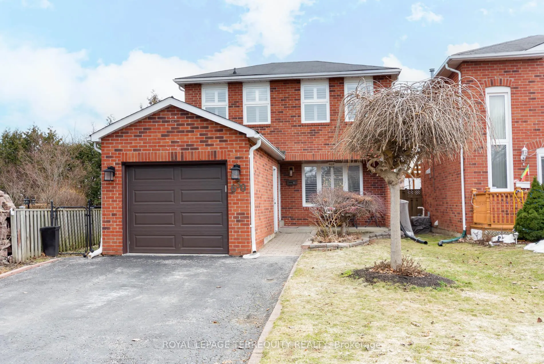 Photo 3 of 630 Sultana Square, Pickering, Amberlea — HOMEH