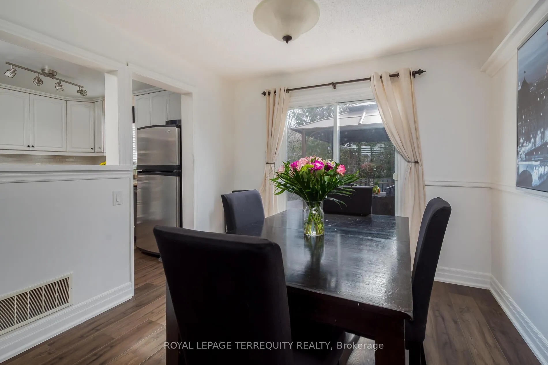 Photo 10 of 630 Sultana Square, Pickering, Amberlea — HOMEH