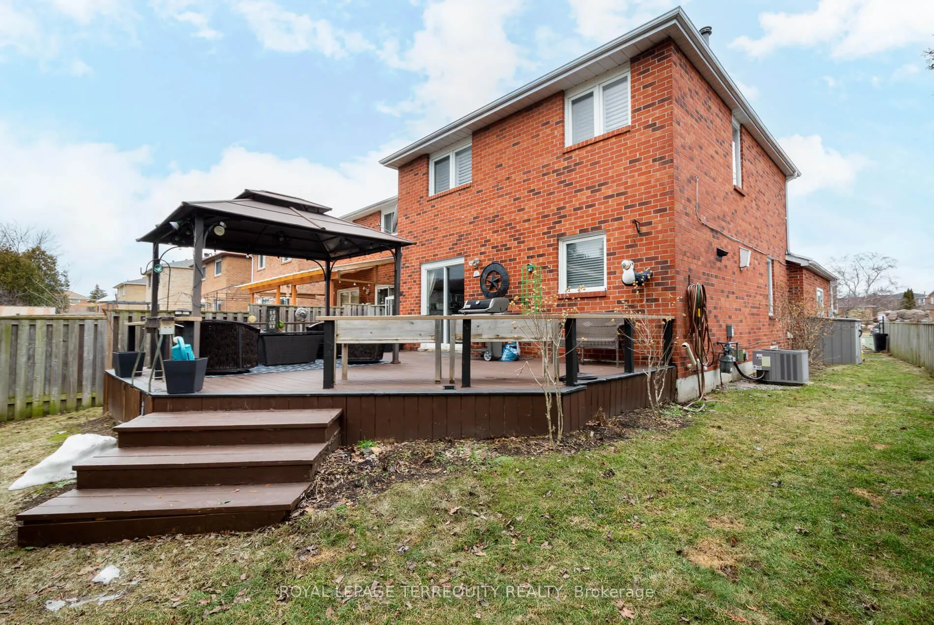 Photo 39 of 630 Sultana Square, Pickering, Amberlea — HOMEH