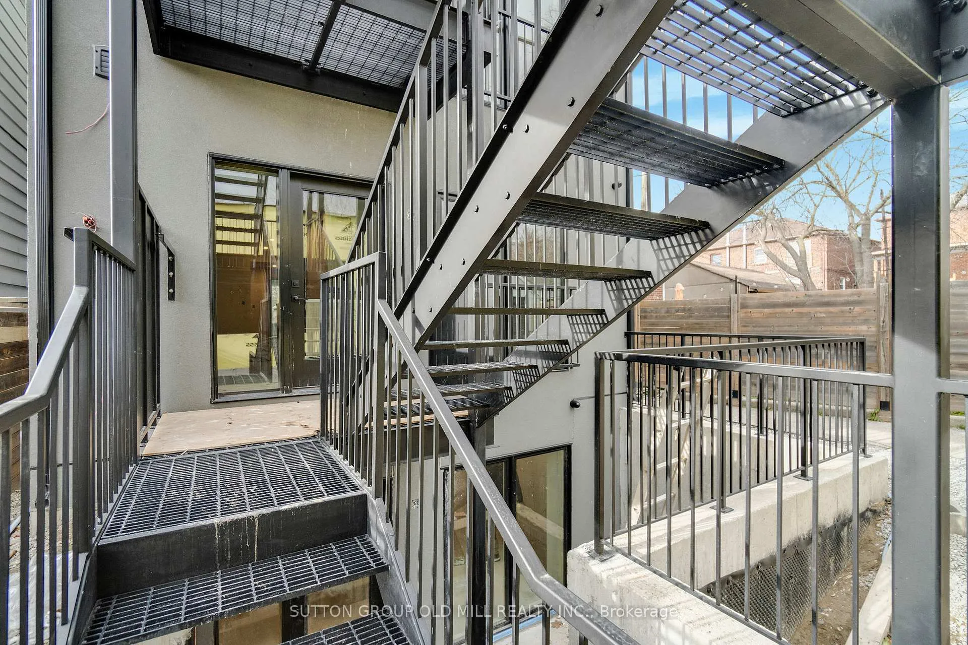 Photo 21 of Unit 03, 625 Harvie Avenue, Toronto, Caledonia-Fairbank — HOMEH
