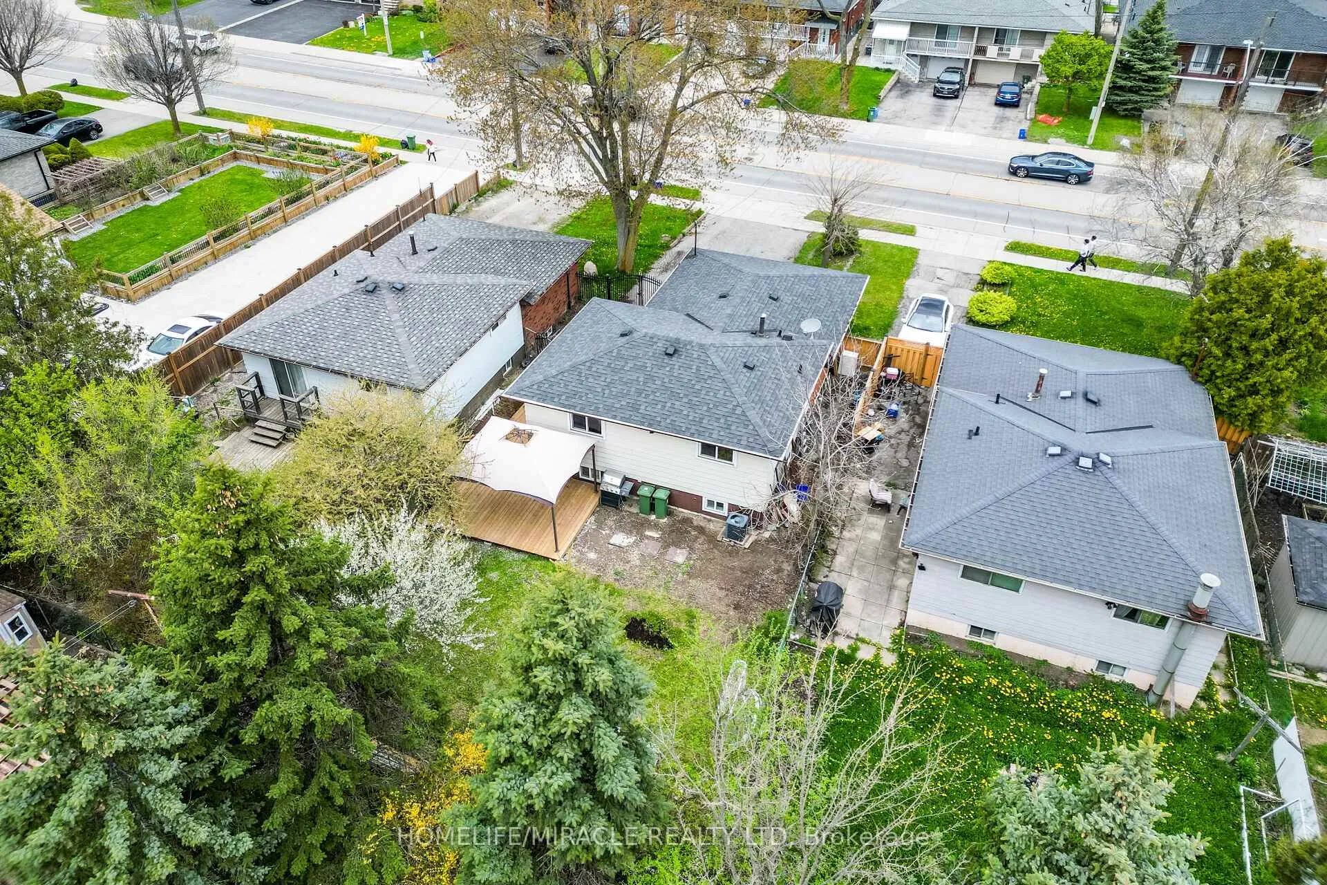 Photo 3 of 794 Stone Church Road E, Hamilton, Eleanor — HOMEH