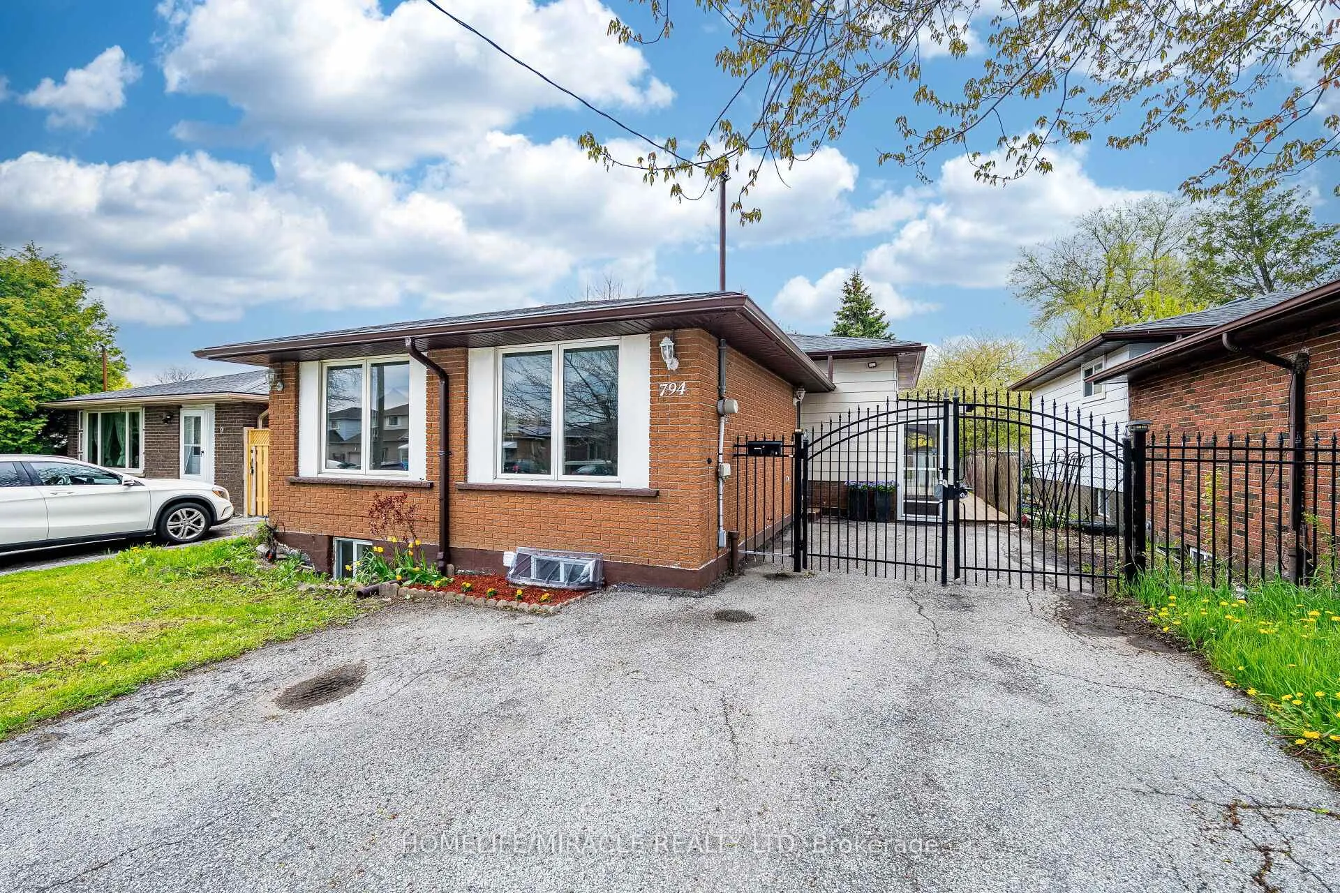 Photo 5 of 794 Stone Church Road E, Hamilton, Eleanor — HOMEH