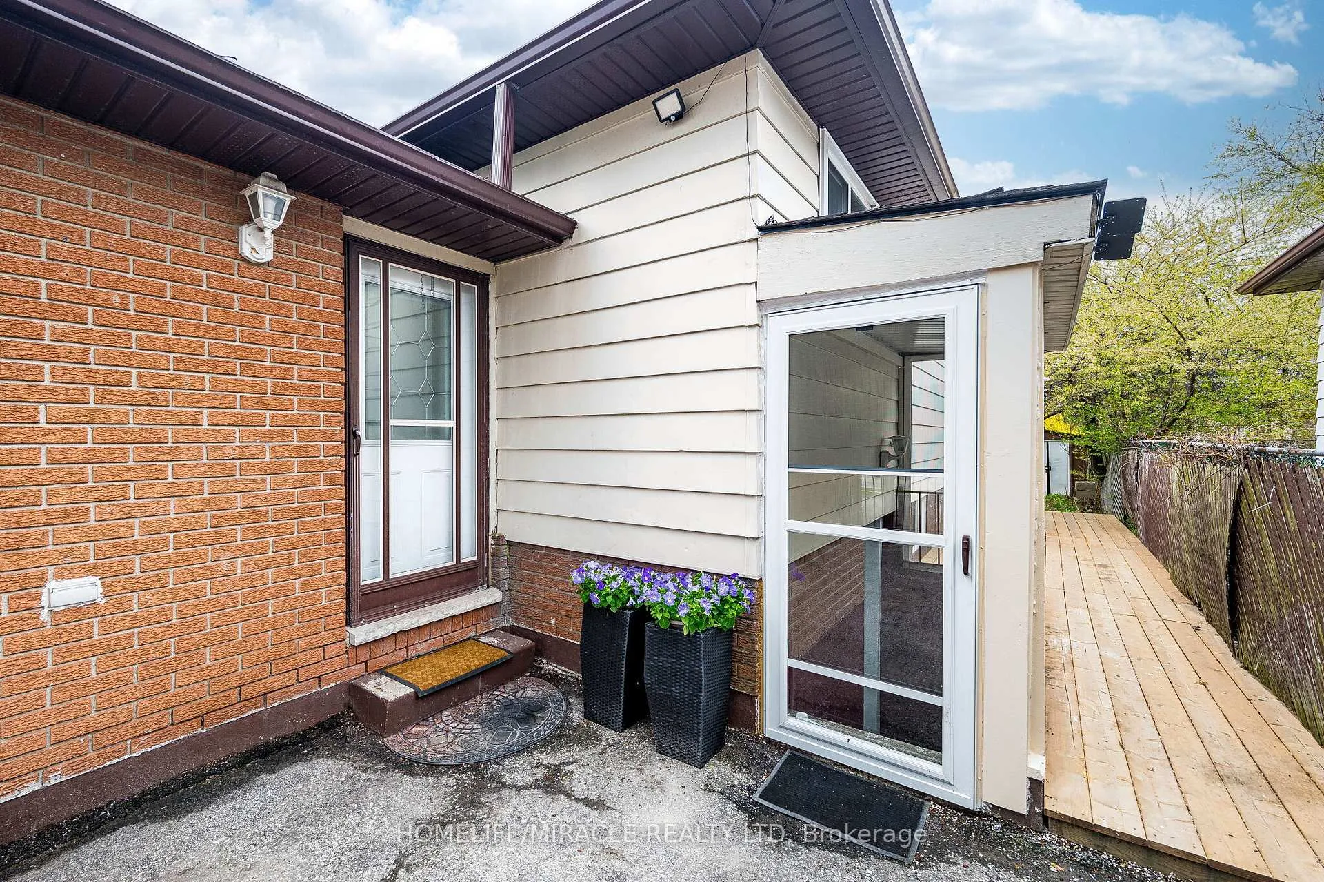 Photo 6 of 794 Stone Church Road E, Hamilton, Eleanor — HOMEH