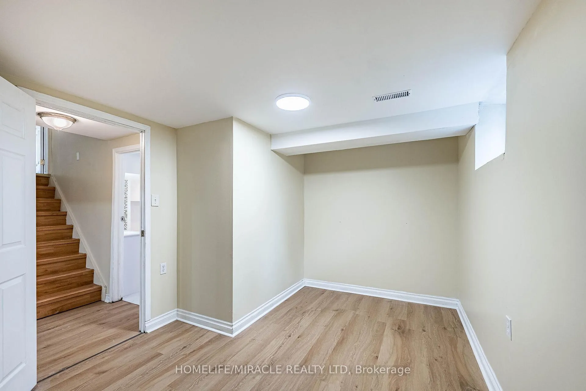 Photo 39 of 794 Stone Church Road E, Hamilton, Eleanor — HOMEH