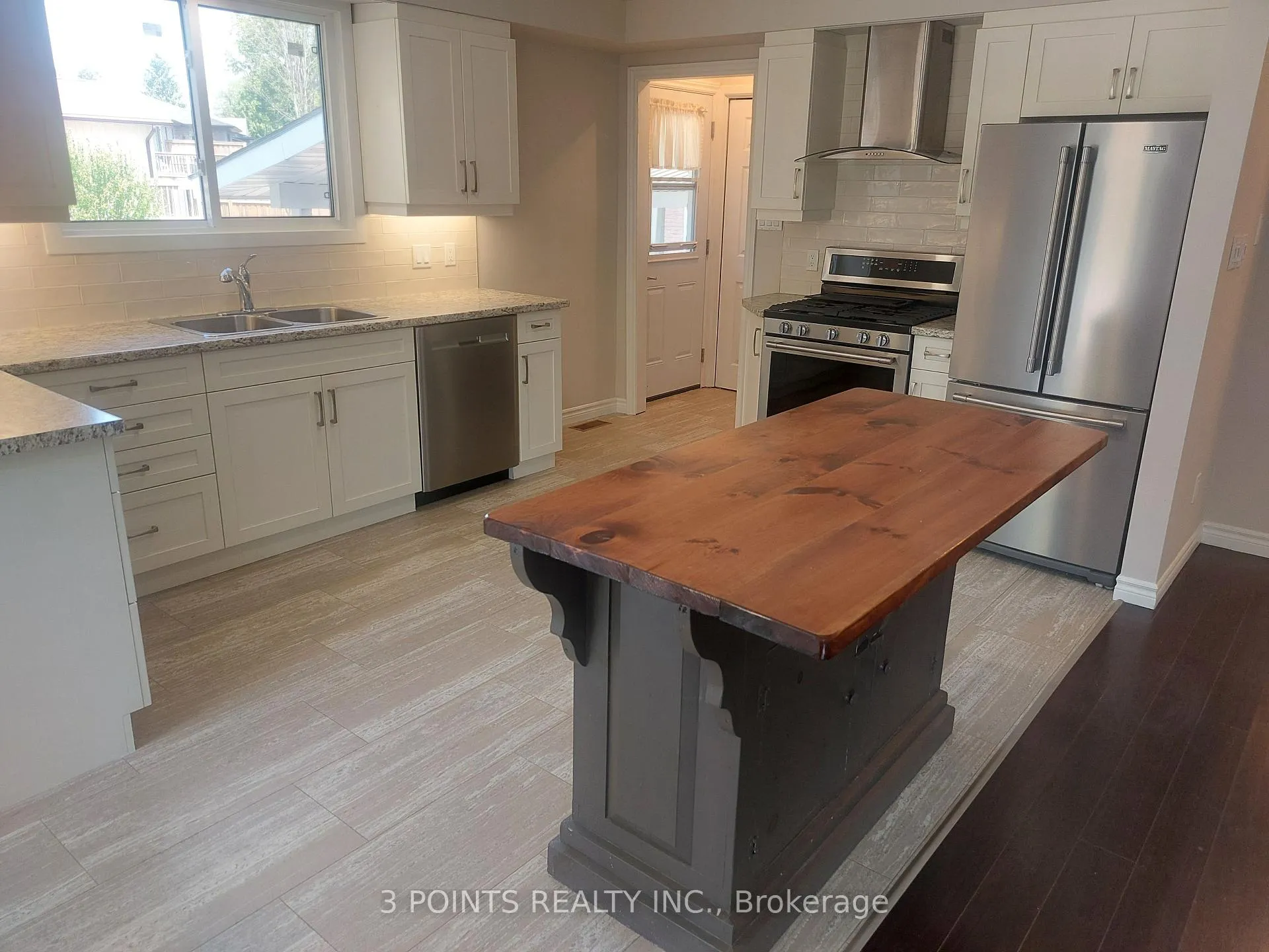 Photo 7 of 377 South Street S, Goderich, Goderich (Town) — HOMEH