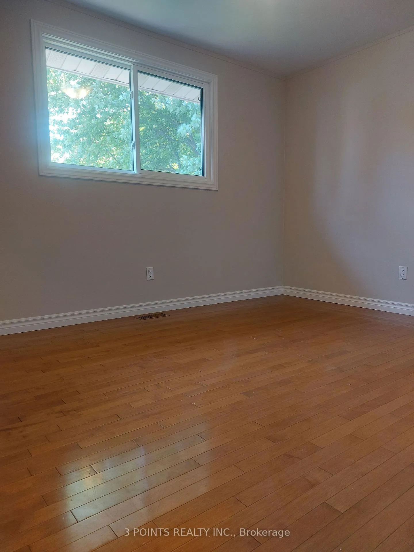 Photo 12 of 377 South Street S, Goderich, Goderich (Town) — HOMEH