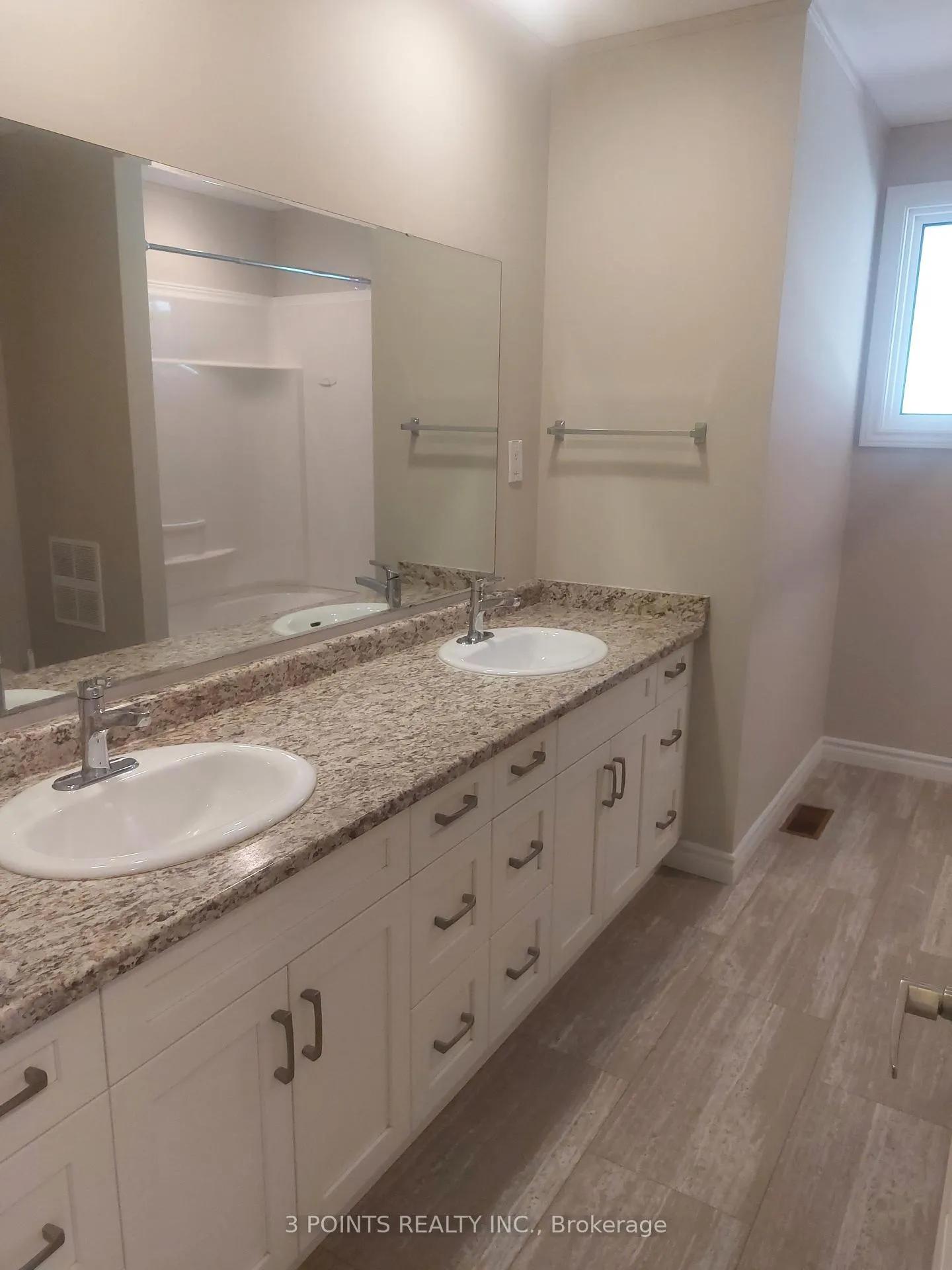 Photo 14 of 377 South Street S, Goderich, Goderich (Town) — HOMEH