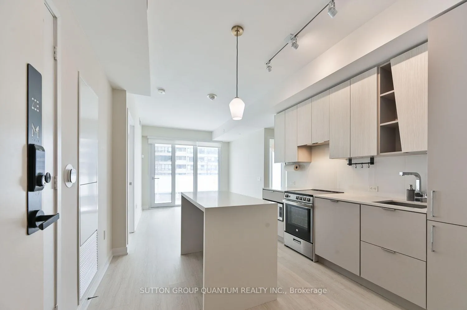 Photo 7 of Unit 208, 3883 Quartz Road, Mississauga, City Centre — HOMEH