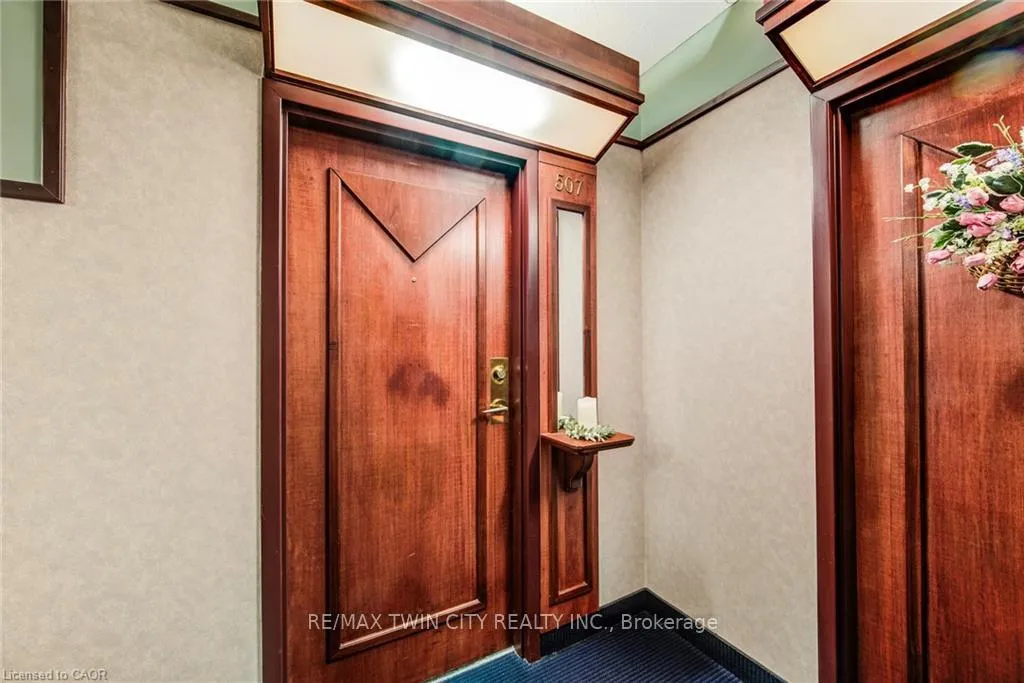Photo 7 of Unit 507, 405 Erb Street W, Waterloo — HOMEH
