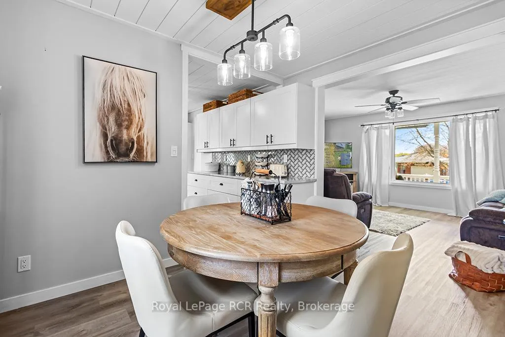 Photo 10 of 453 8th A Avenue E, Owen Sound — HOMEH
