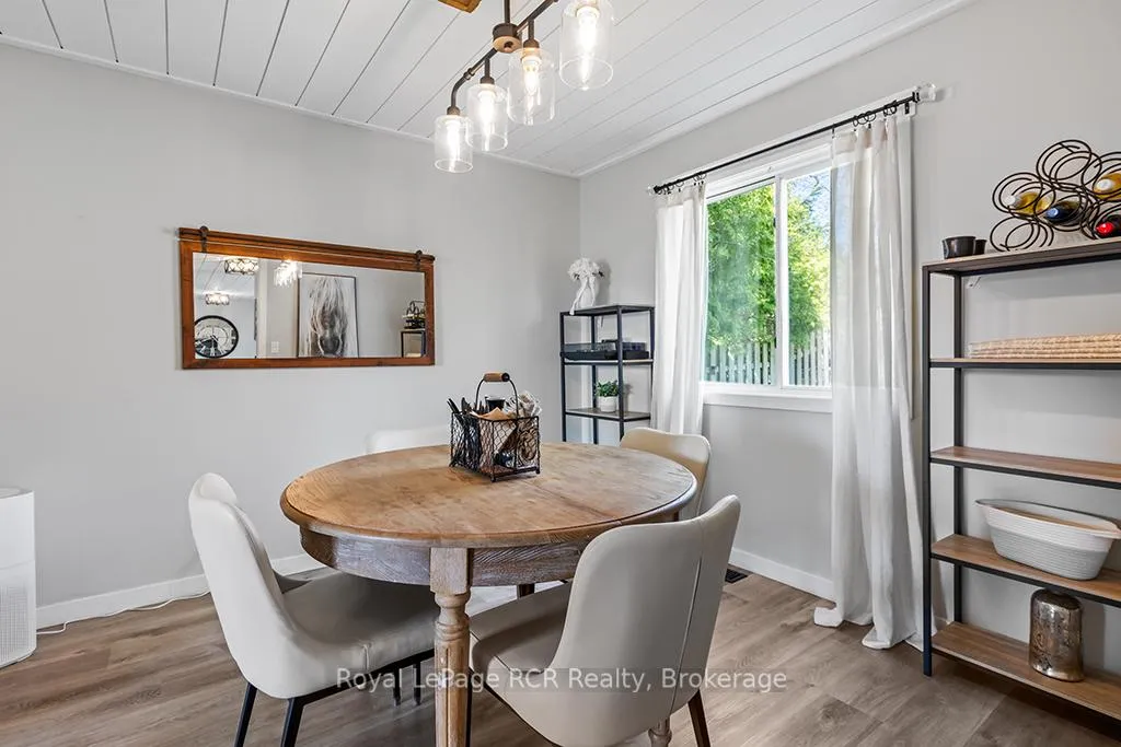 Photo 11 of 453 8th A Avenue E, Owen Sound — HOMEH