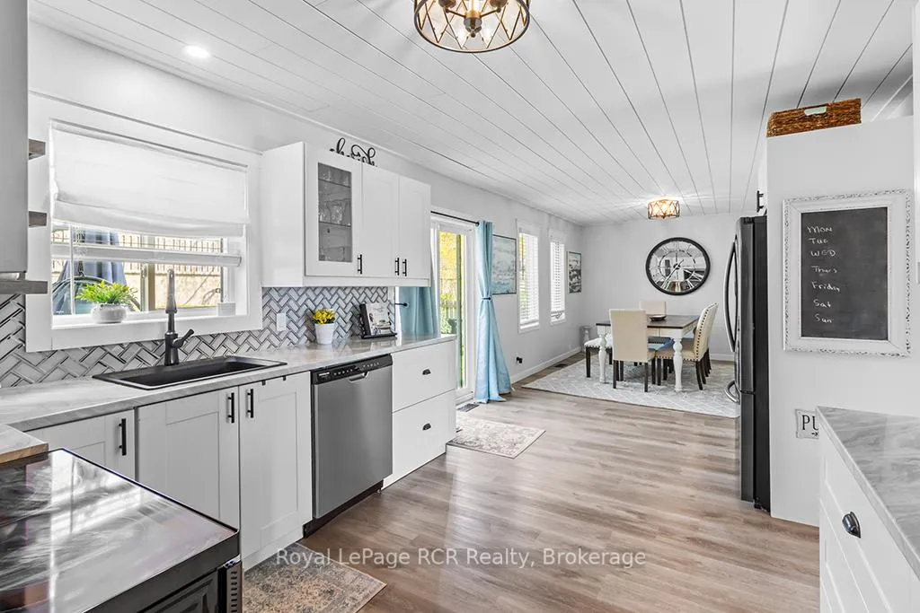 Photo 12 of 453 8th A Avenue E, Owen Sound — HOMEH