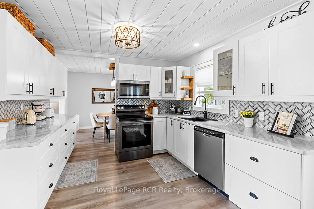 Photo 14 of 453 8th A Avenue E, Owen Sound — HOMEH