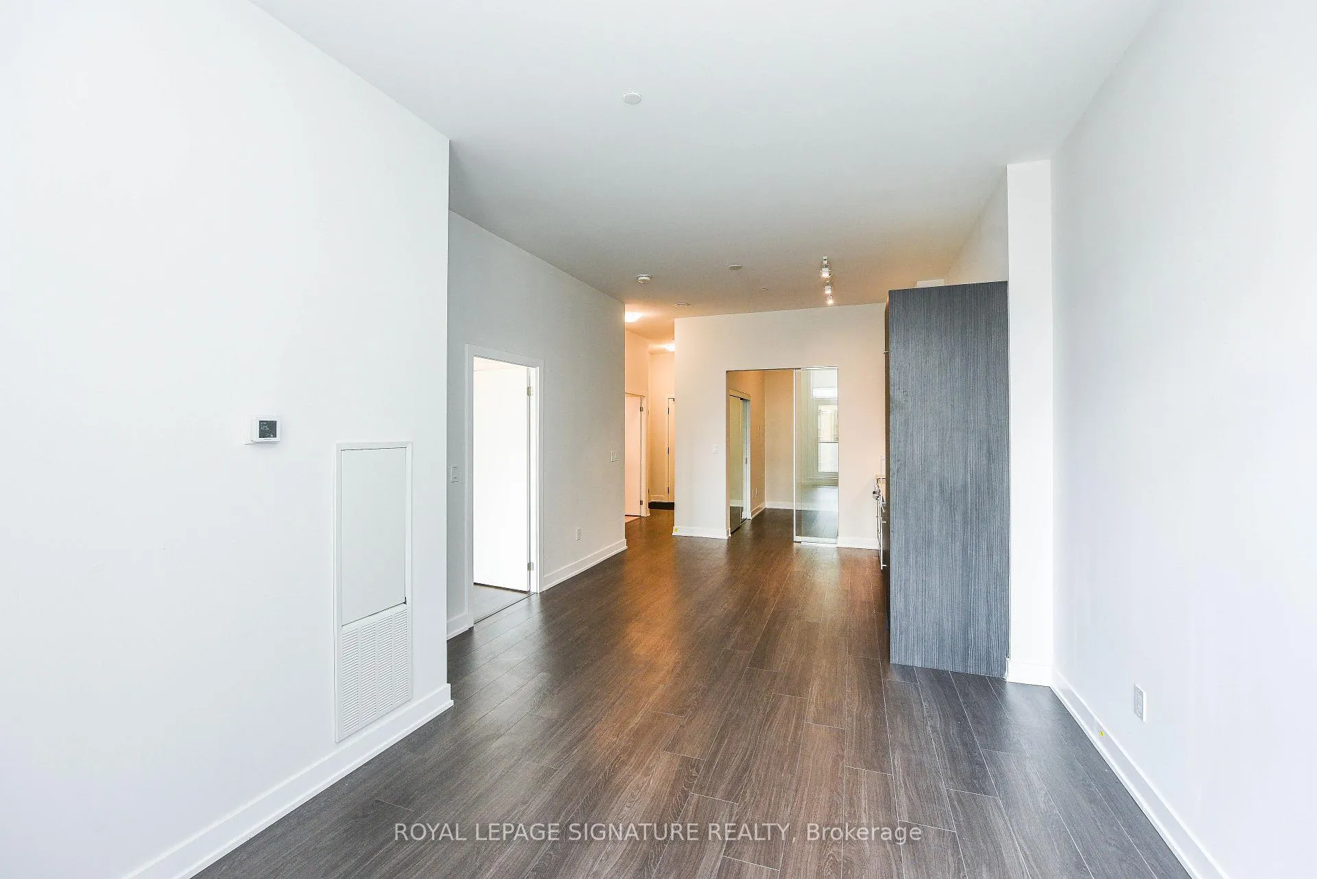 Photo 11 of Unit 506, 430 Square One Drive E, Mississauga, City Centre — HOMEH