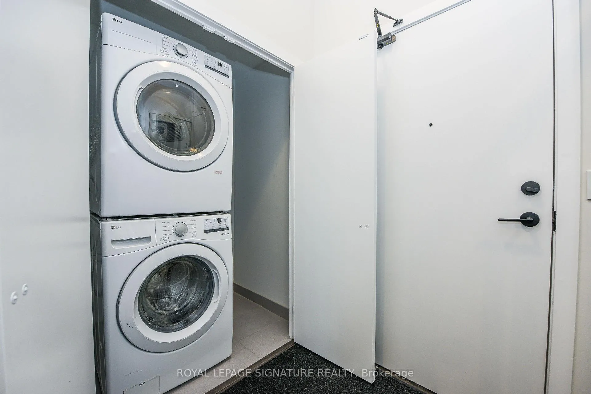 Photo 23 of Unit 506, 430 Square One Drive E, Mississauga, City Centre — HOMEH