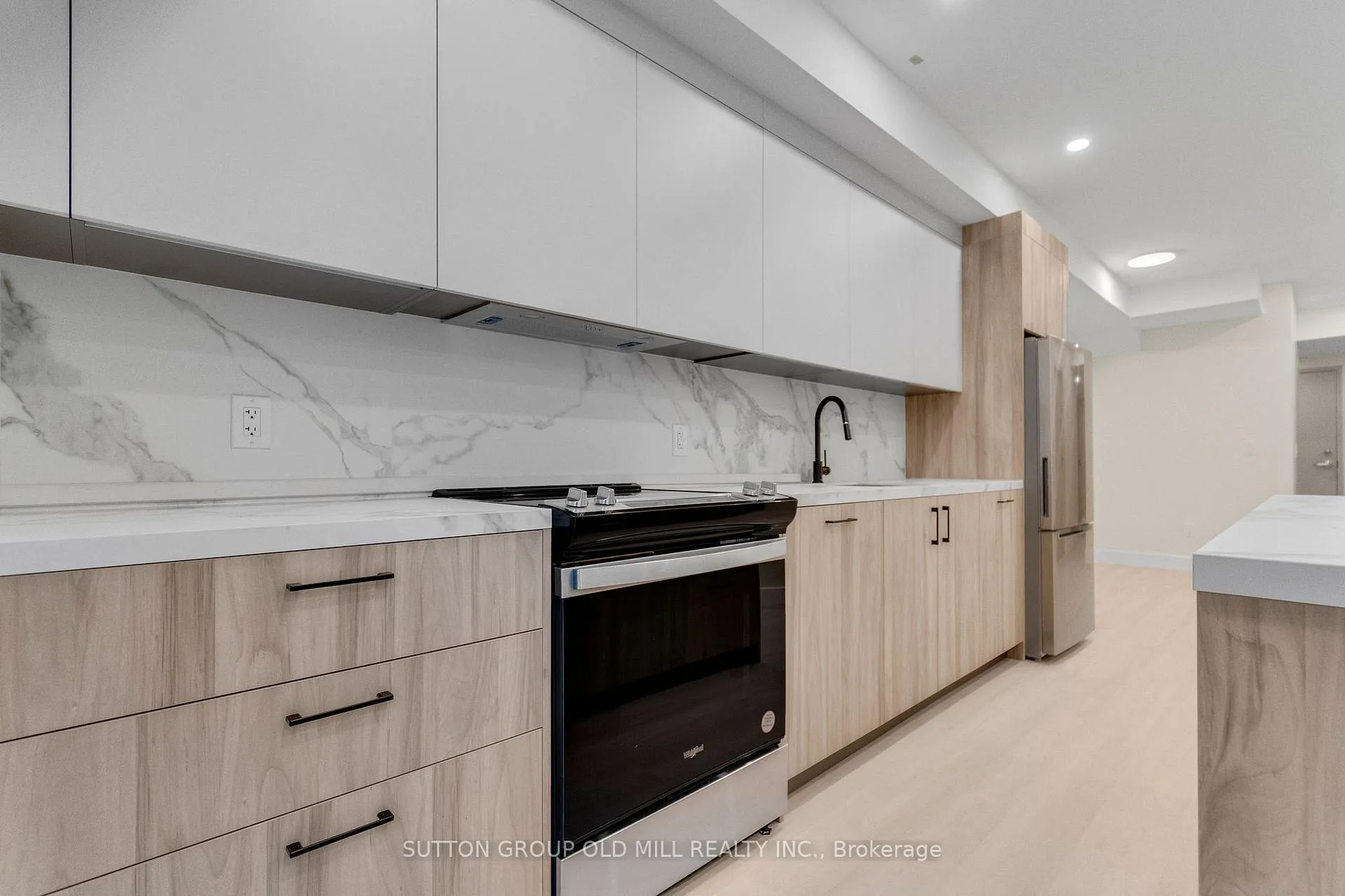 Photo 15 of Unit 01, 625 Harvie Avenue, Toronto, Caledonia-Fairbank — HOMEH