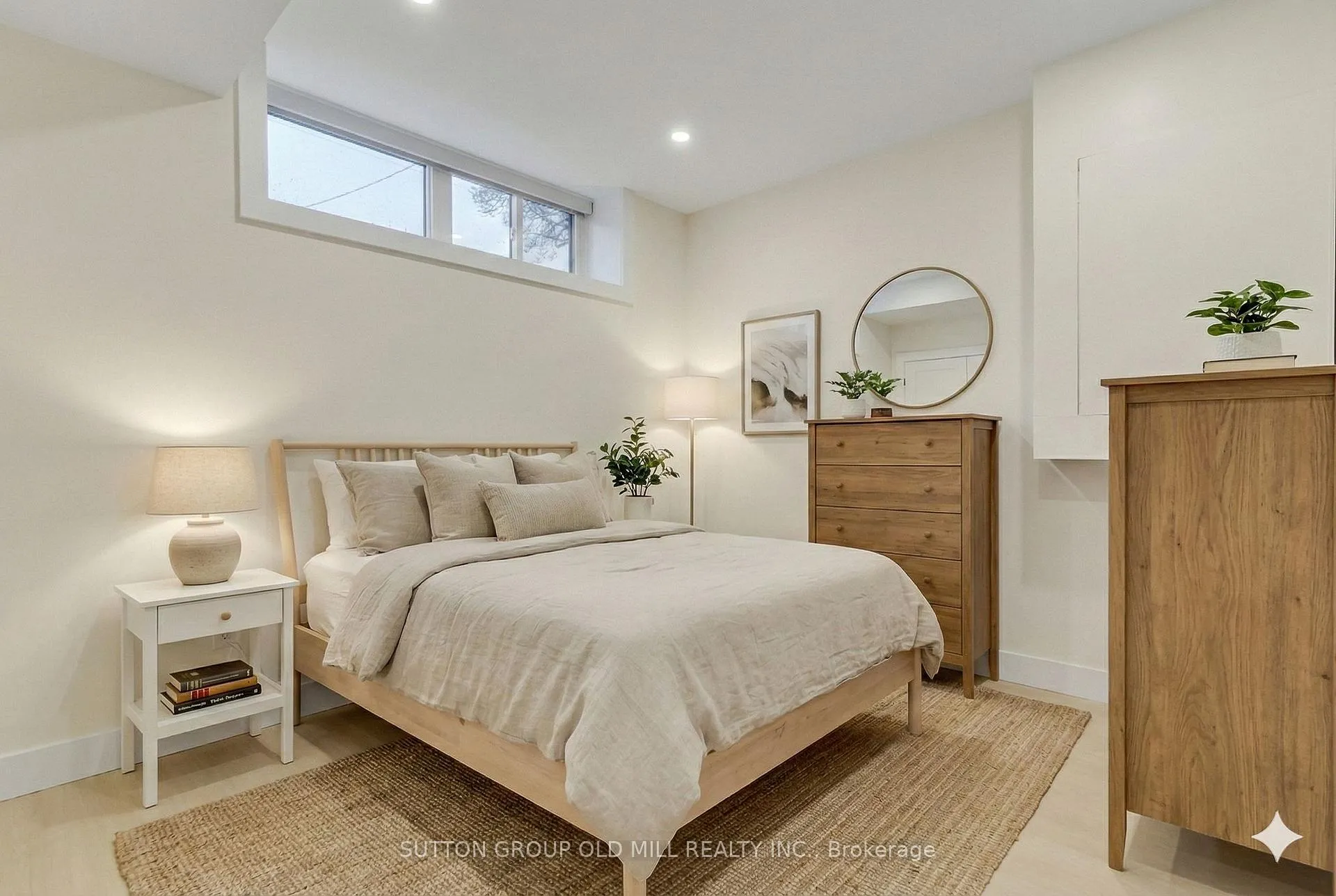 Photo 17 of Unit 01, 625 Harvie Avenue, Toronto, Caledonia-Fairbank — HOMEH
